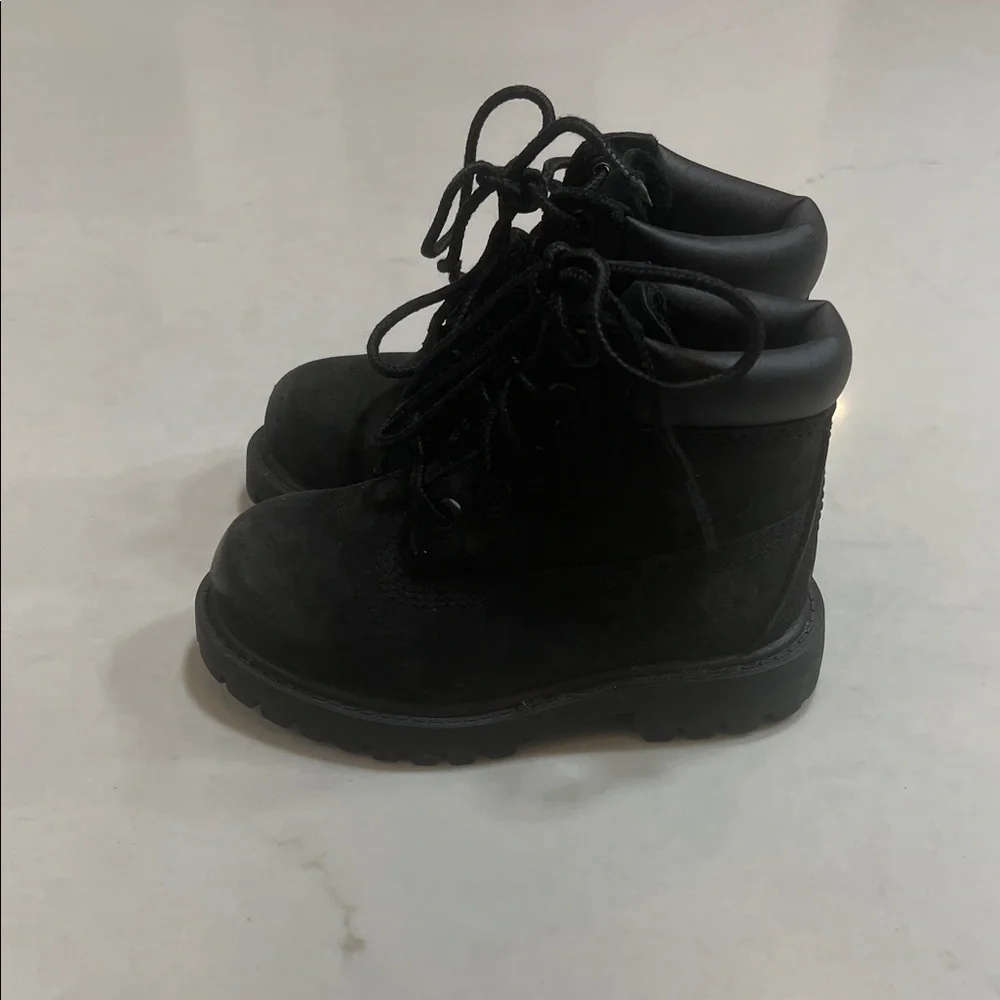 Timberland Toddler's Black Lace-Up Boots, lightly worn.